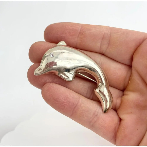 Sterling Polished Silver Dolphin Shaped Large 3 Dimensional Vintage Brooch Pin - Picture 3 of 10
